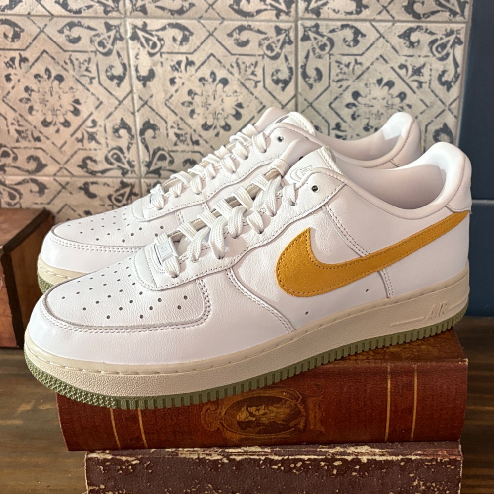 Nike White and Gold Athletic Shoes